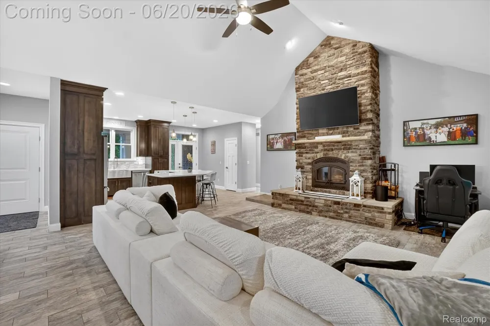 790 Grange Hall Road Groveland Township, MI 48462
