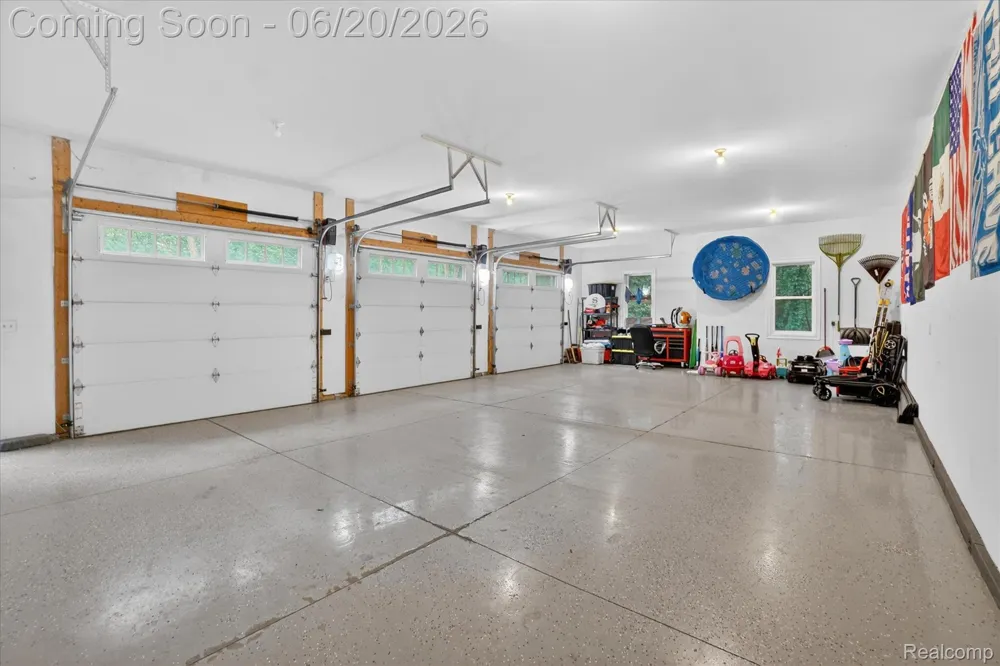 790 Grange Hall Road Groveland Township, MI 48462