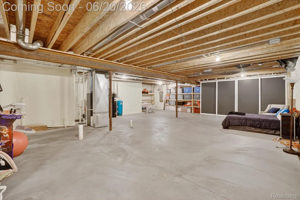 790 Grange Hall Road Groveland Township, MI 48462
