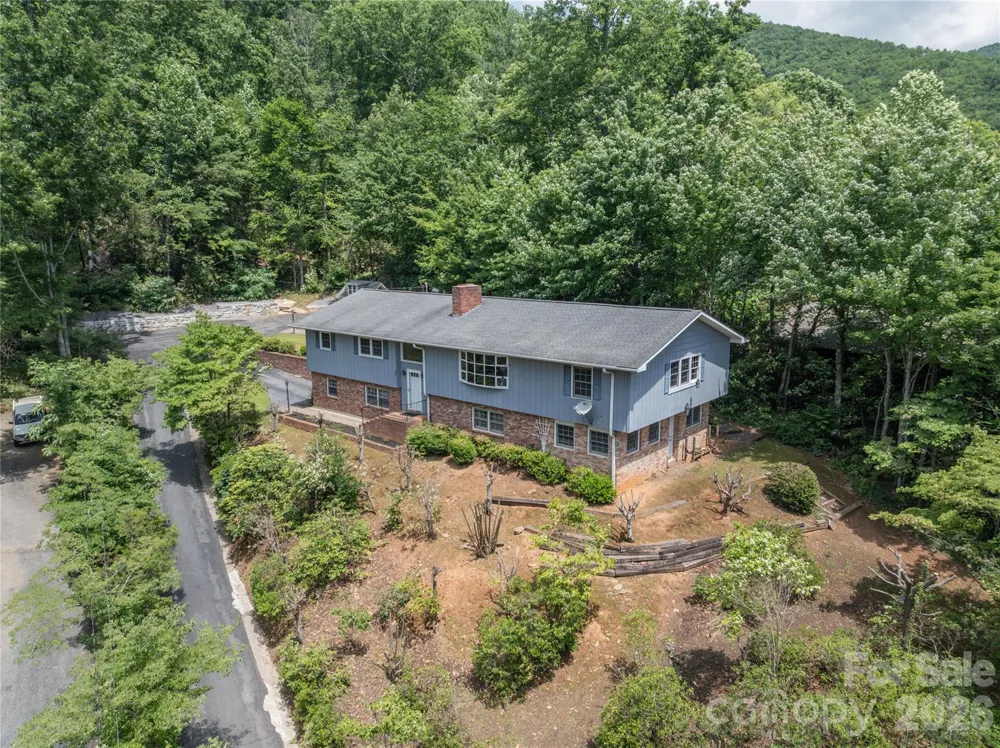 45 Mountain View Avenue Black Mountain, NC 28711
