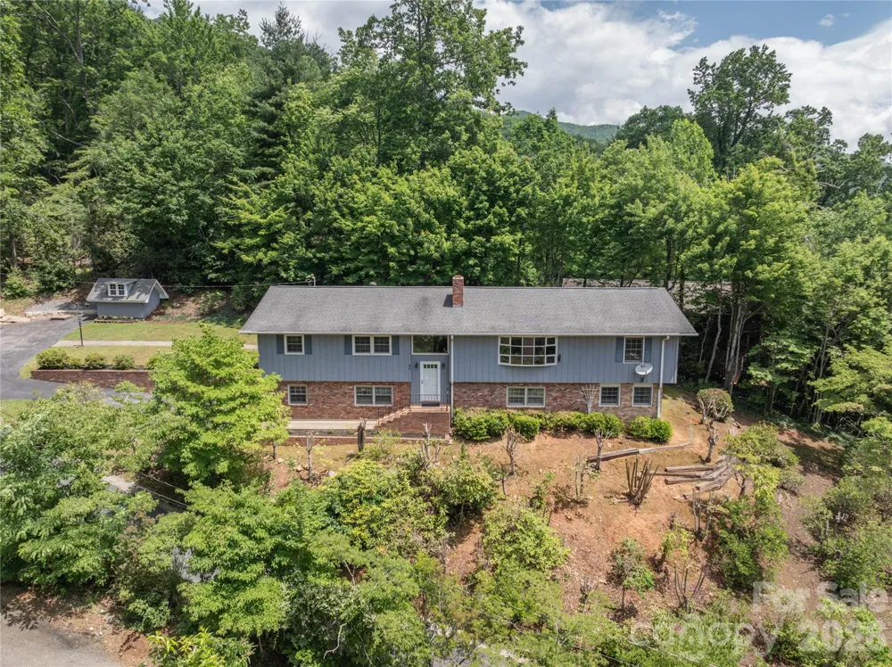 45 Mountain View Avenue Black Mountain, NC 28711