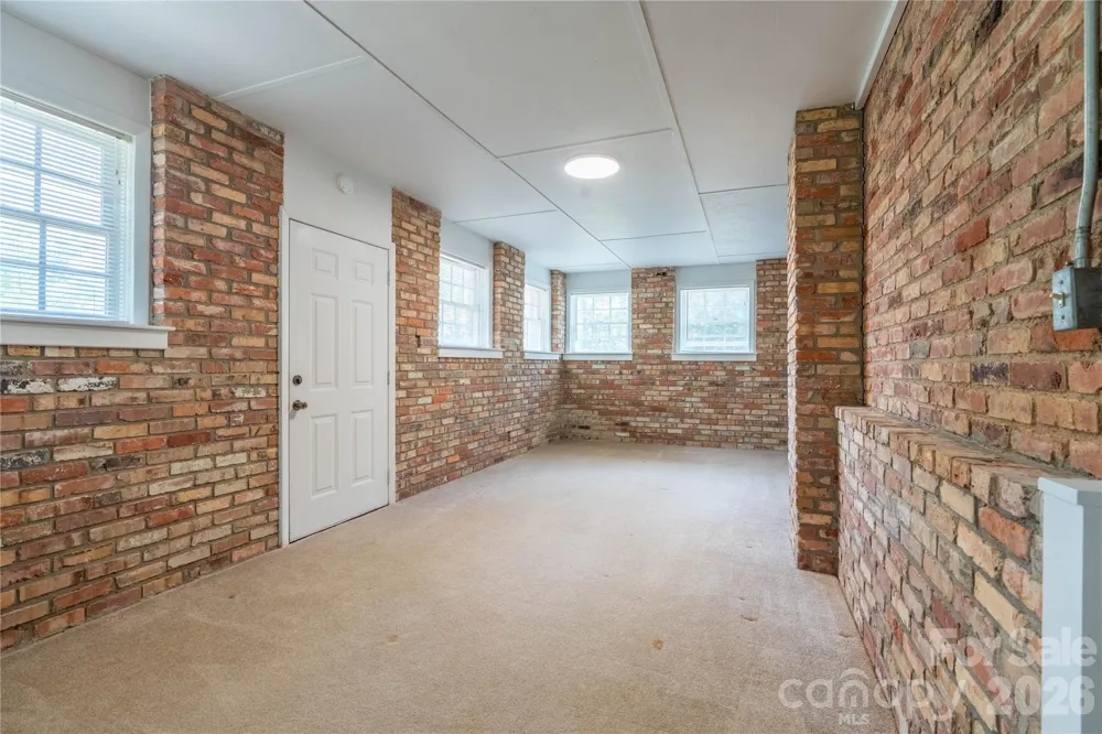 45 Mountain View Avenue Black Mountain, NC 28711