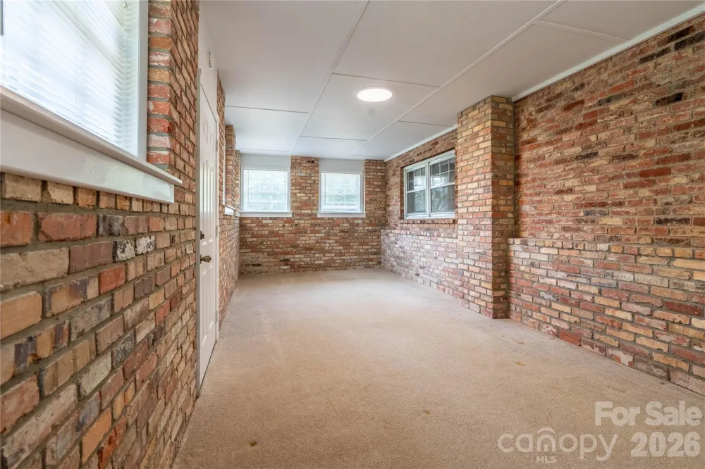 45 Mountain View Avenue Black Mountain, NC 28711