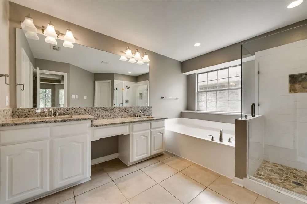 4319 Vine Ridge Court Arlington, TX 76017