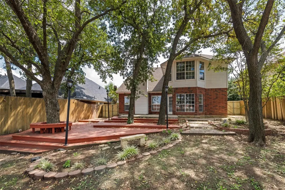 4319 Vine Ridge Court Arlington, TX 76017