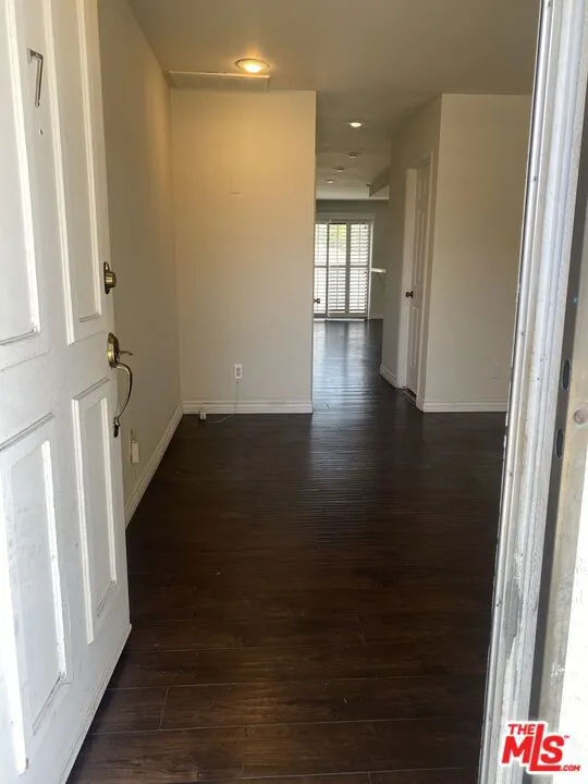 14621 S Berendo Avenue #7 Gardena, CA 90247