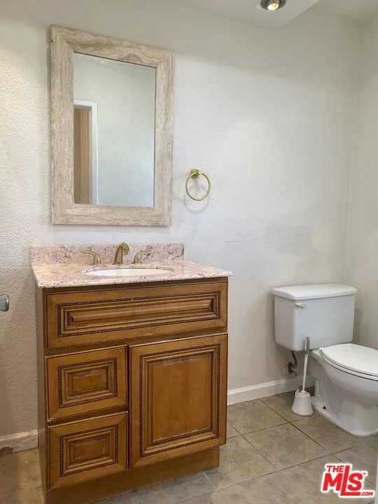 14621 S Berendo Avenue #7 Gardena, CA 90247