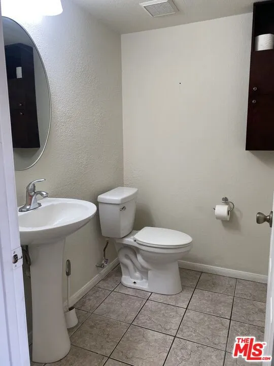 14621 S Berendo Avenue #7 Gardena, CA 90247