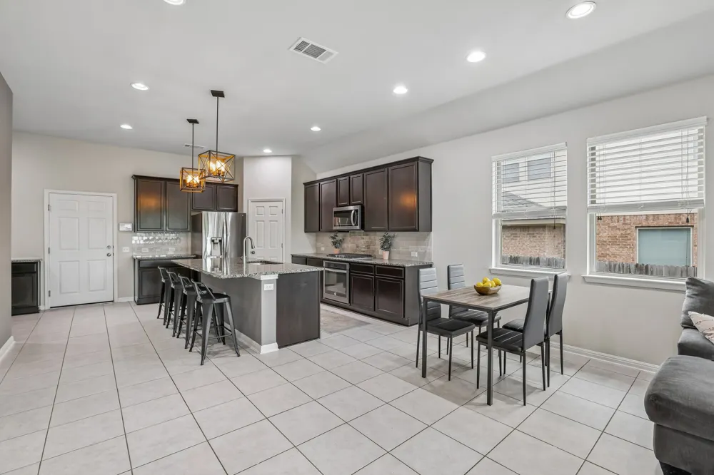 6801 Banff Cove Austin, TX 78754