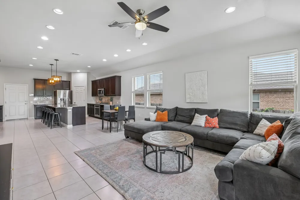 6801 Banff Cove Austin, TX 78754