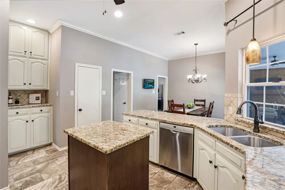 1346 Forest Lane Southlake, TX 76092