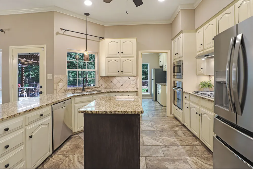 1346 Forest Lane Southlake, TX 76092