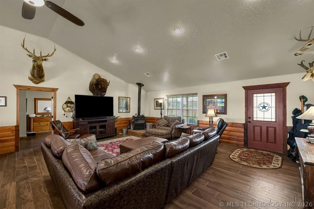 25508 E 740 ROAD Wagoner, OK 74467