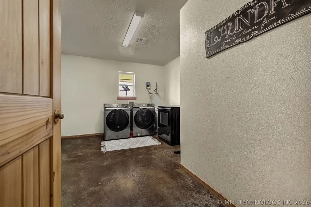 25508 E 740 ROAD Wagoner, OK 74467