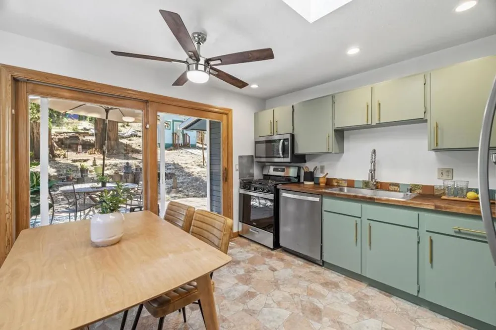 836 Creek Drive Boulder Creek, CA 95006
