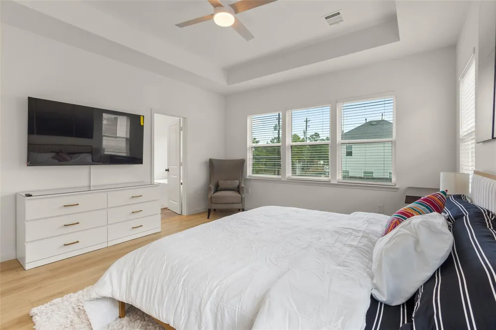 1267 Oakmont Bend Drive Houston, TX 77091