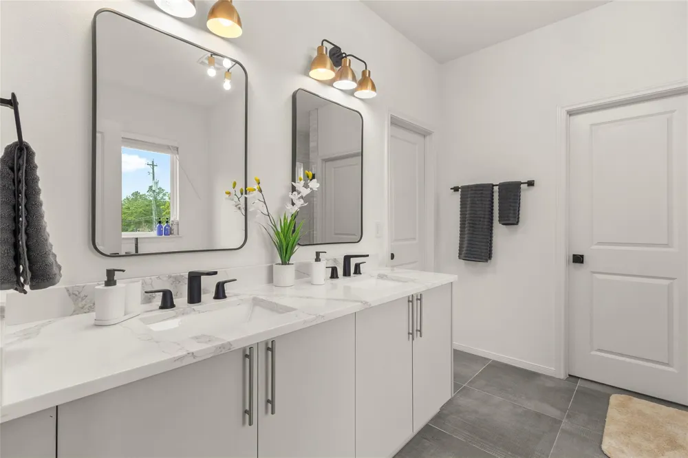 1267 Oakmont Bend Drive Houston, TX 77091
