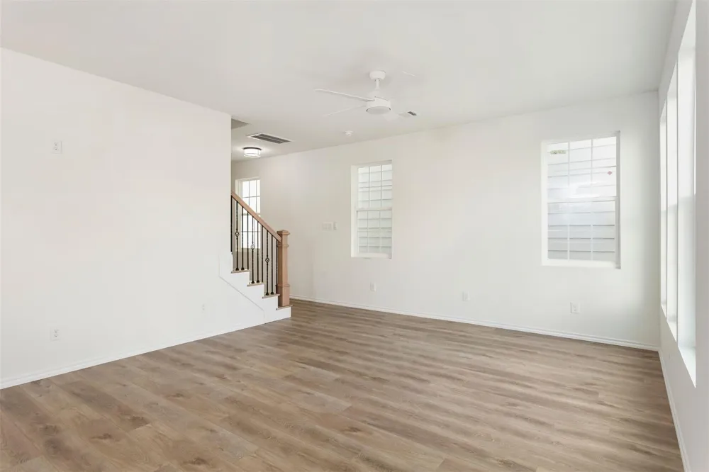 1267 Oakmont Bend Drive Houston, TX 77091