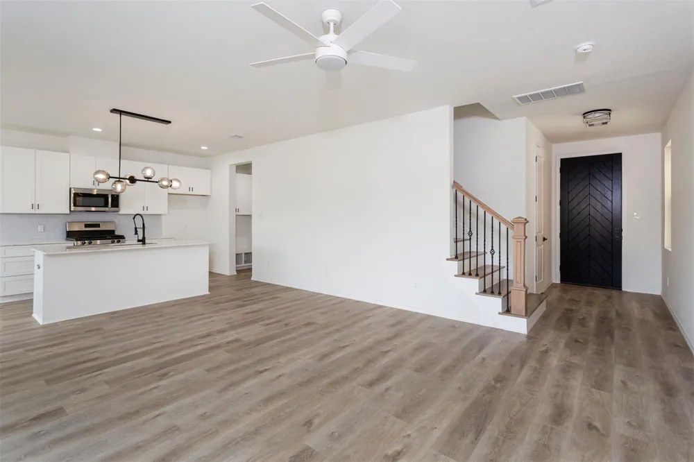 1267 Oakmont Bend Drive Houston, TX 77091