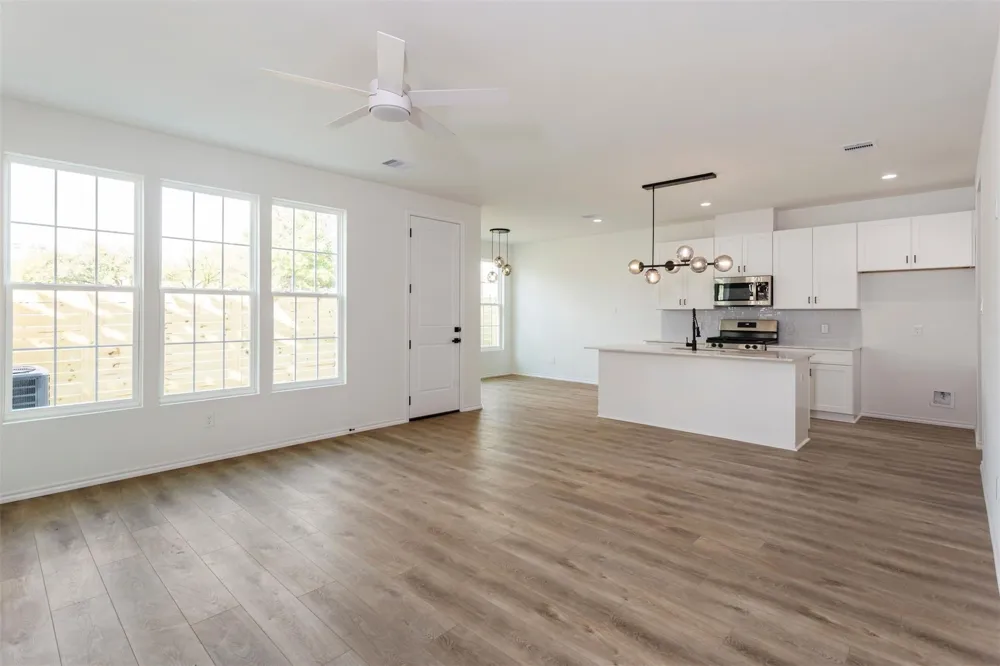 1267 Oakmont Bend Drive Houston, TX 77091
