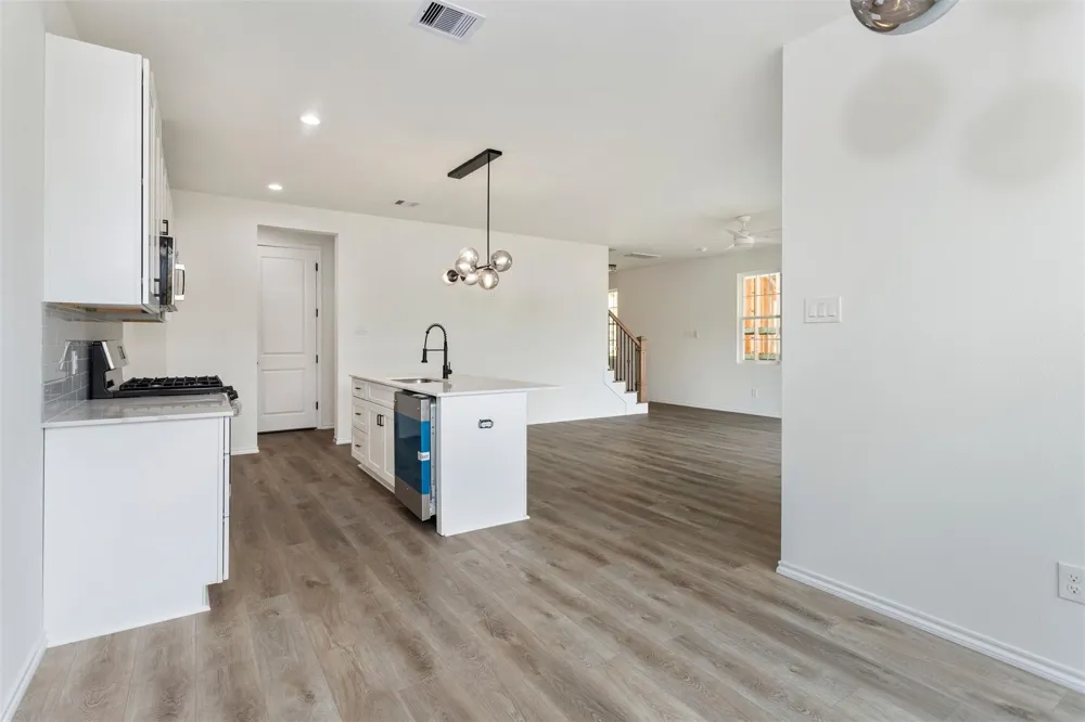 1267 Oakmont Bend Drive Houston, TX 77091