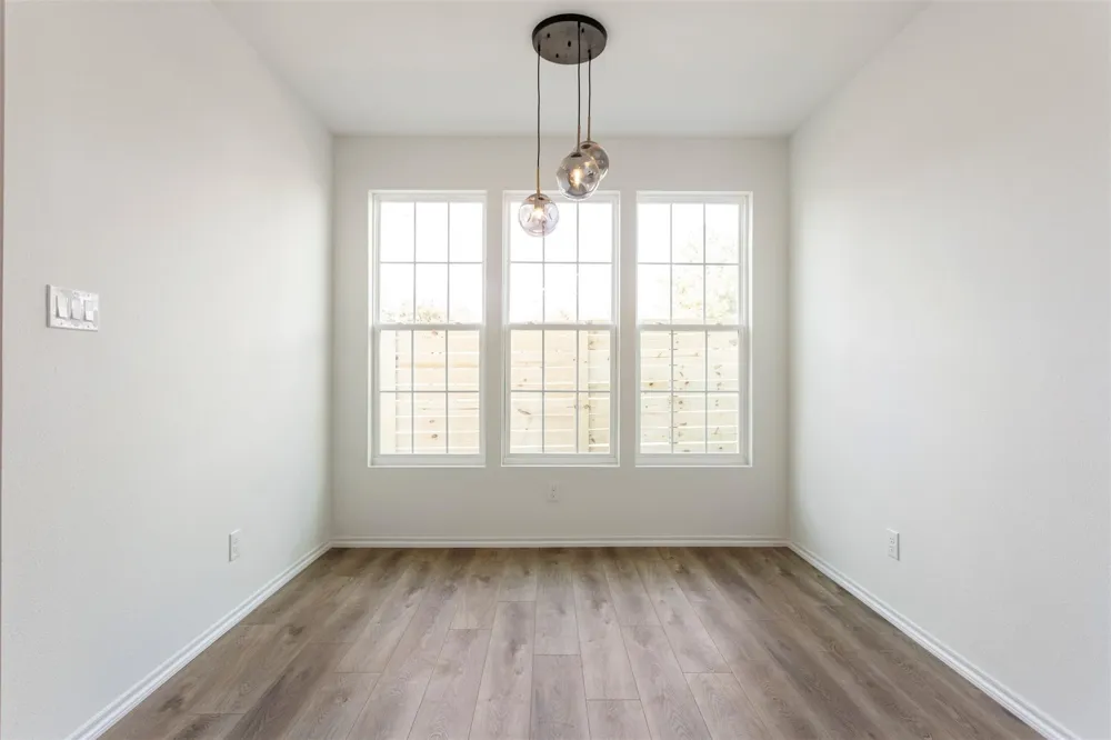 1267 Oakmont Bend Drive Houston, TX 77091