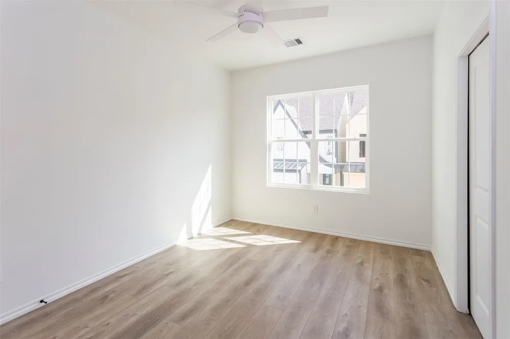 1267 Oakmont Bend Drive Houston, TX 77091