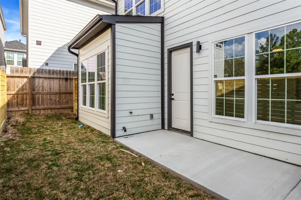 1267 Oakmont Bend Drive Houston, TX 77091