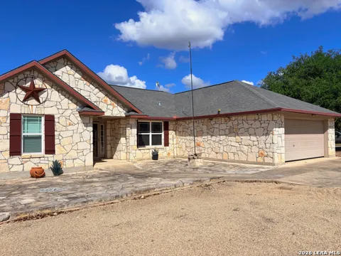 129 RAPIDS CIR
