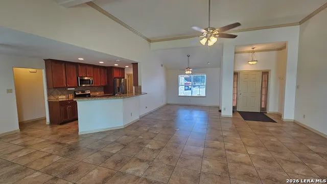 129 RAPIDS CIR Bandera, TX 78003