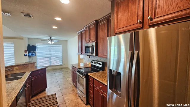 129 RAPIDS CIR Bandera, TX 78003