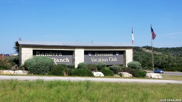 129 RAPIDS CIR Bandera, TX 78003
