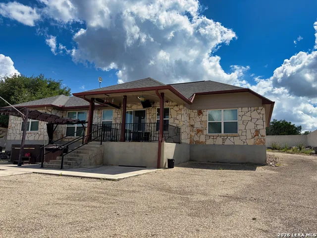 129 RAPIDS CIR Bandera, TX 78003