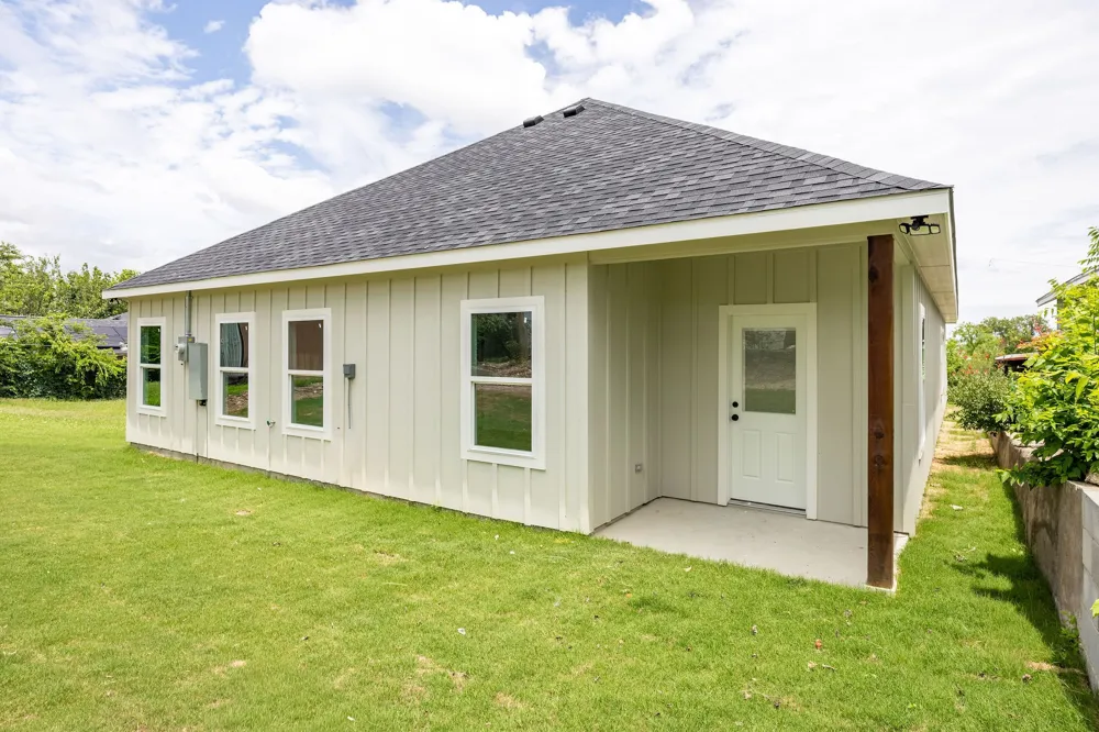 3005 Hanna Avenue Fort Worth, TX 76106