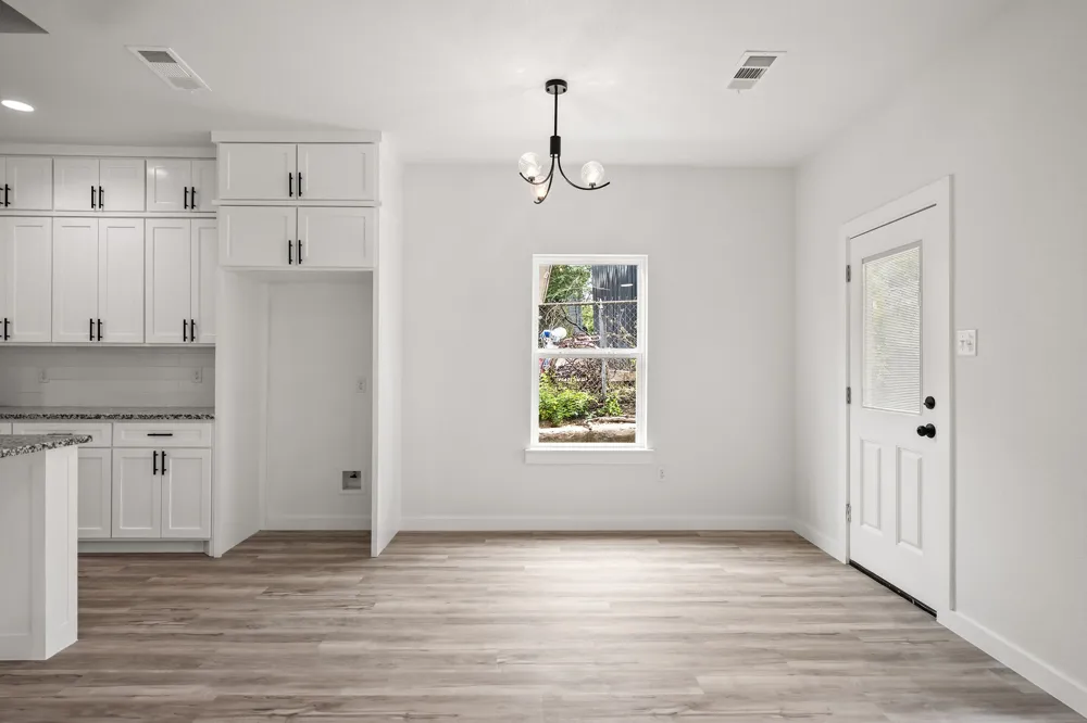 3005 Hanna Avenue Fort Worth, TX 76106