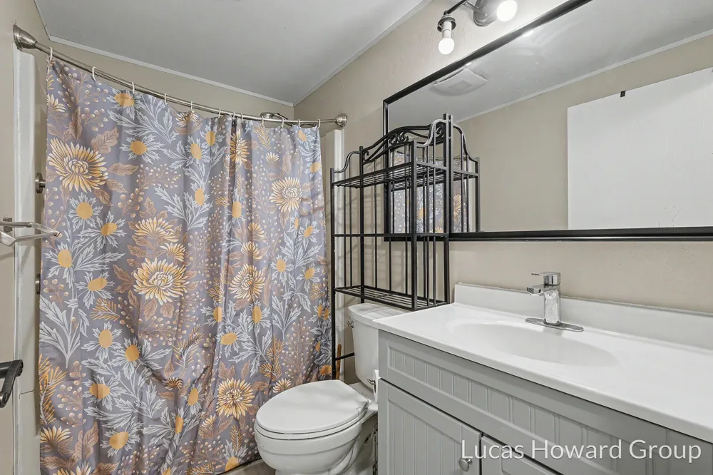 8750 Narnia Trail NE Rockford, MI 49341