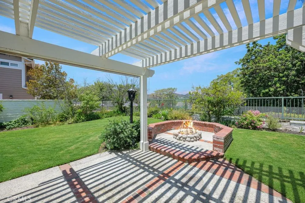 11 Pinewood Drive Coto de Caza, CA 92679