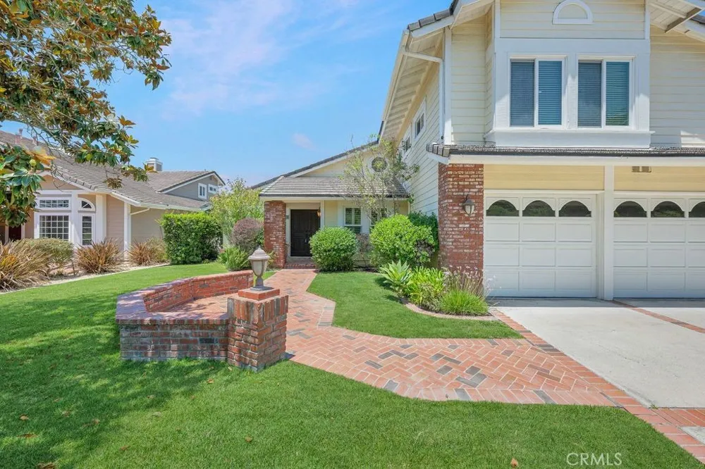 11 Pinewood Drive Coto de Caza, CA 92679