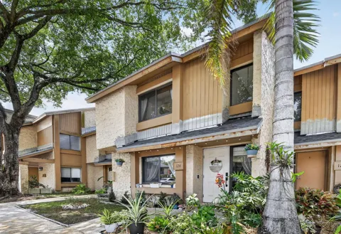 124 Wimbledon Lake Drive