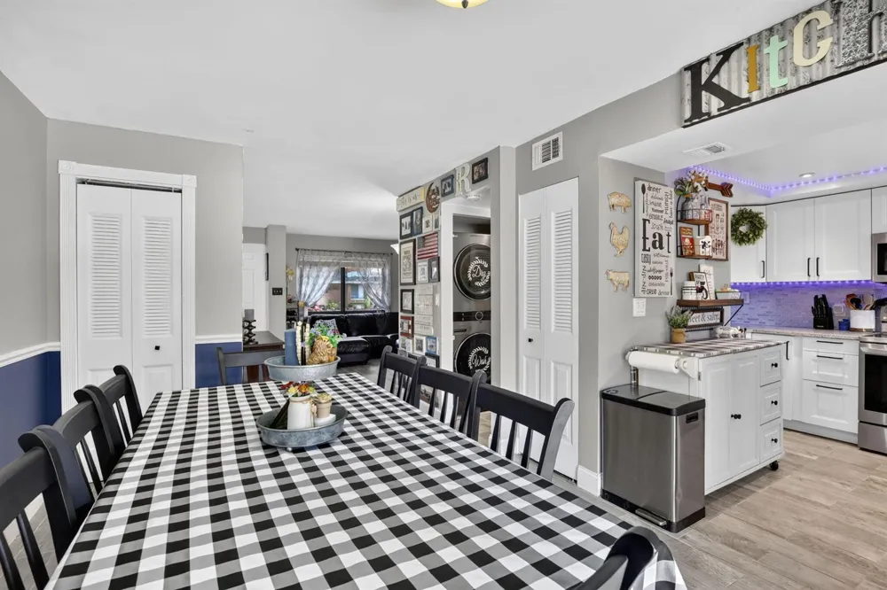 124 Wimbledon Lake Drive Plantation, FL 33324