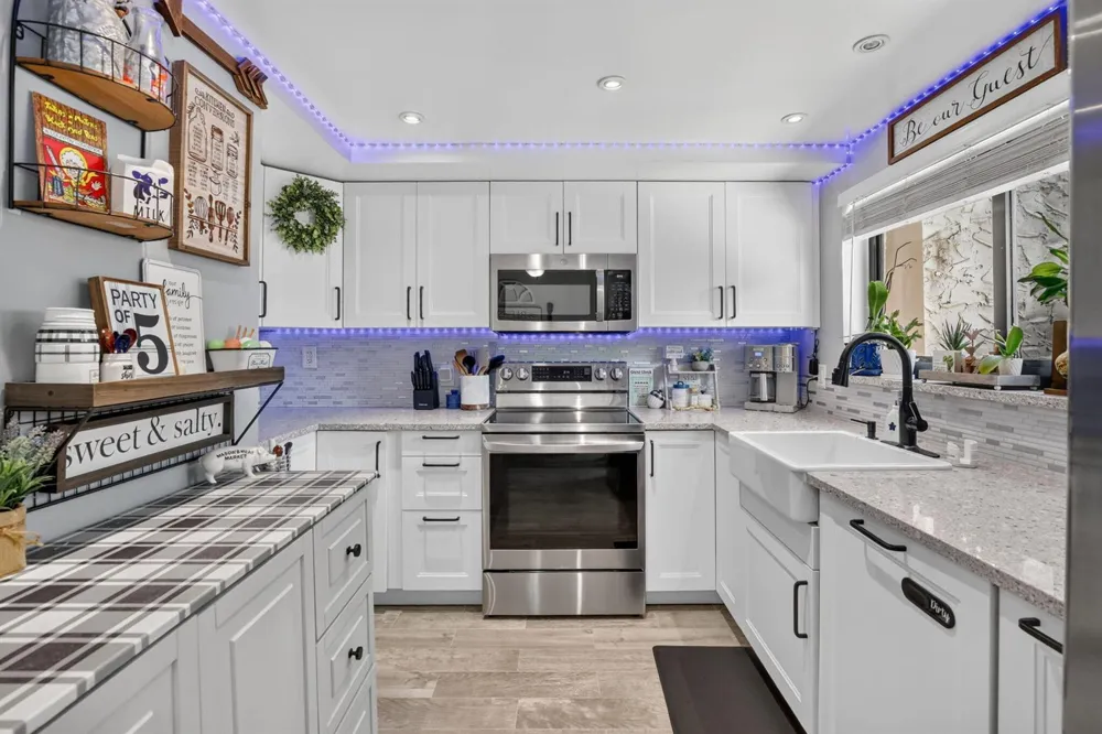 124 Wimbledon Lake Drive Plantation, FL 33324