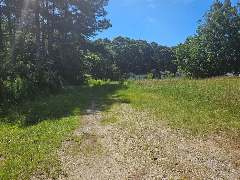 2539 Locust Grove Road Griffin, GA 30223