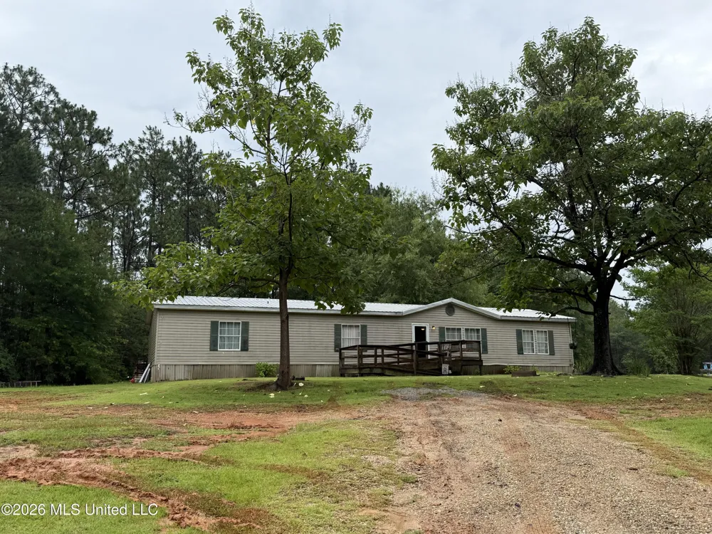 808 W Mchenry Road McHenry, MS 39561