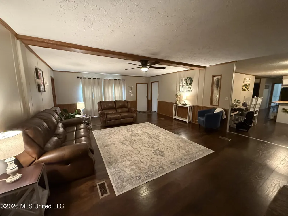 808 W Mchenry Road McHenry, MS 39561