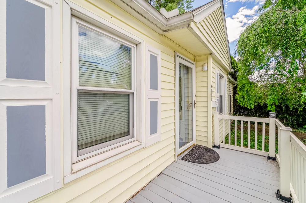 6027 Kim Avenue Allen Park, MI 48101