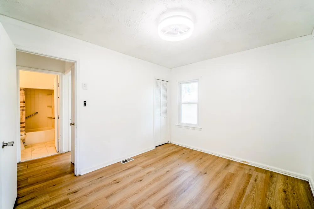 6027 Kim Avenue Allen Park, MI 48101