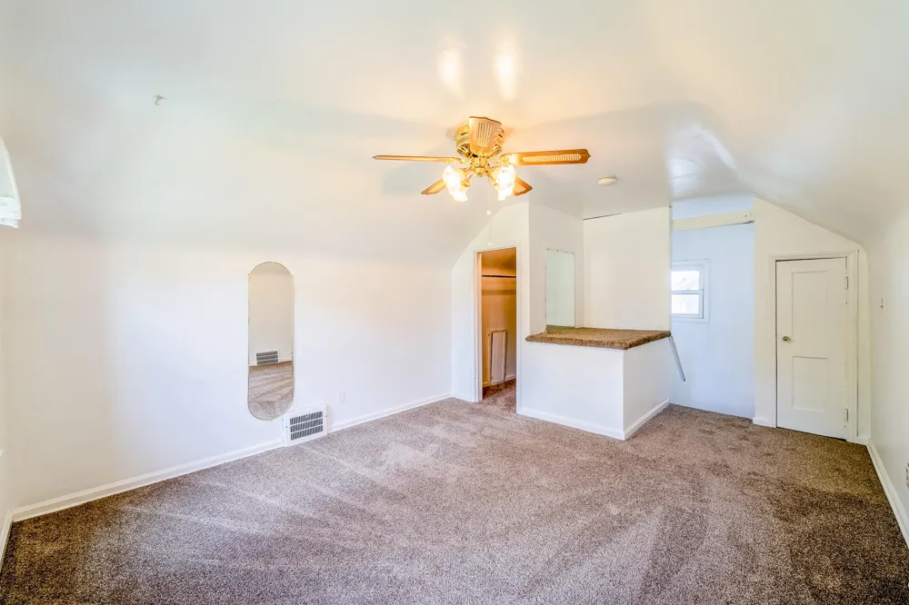 6027 Kim Avenue Allen Park, MI 48101