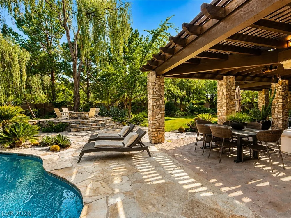21 Olympia Hills Circle Las Vegas, NV 89141