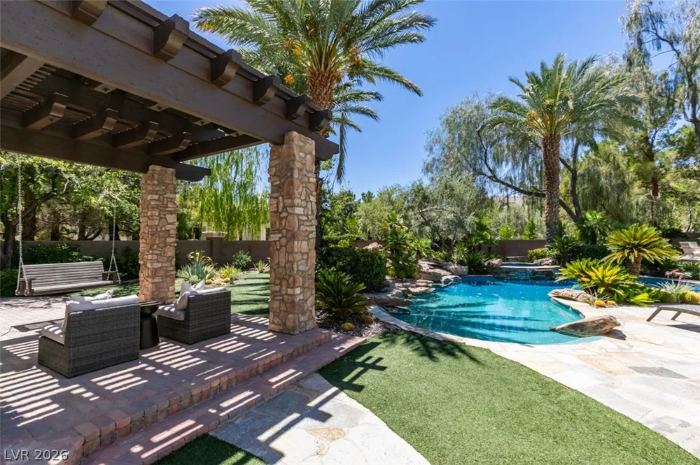 21 Olympia Hills Circle Las Vegas, NV 89141