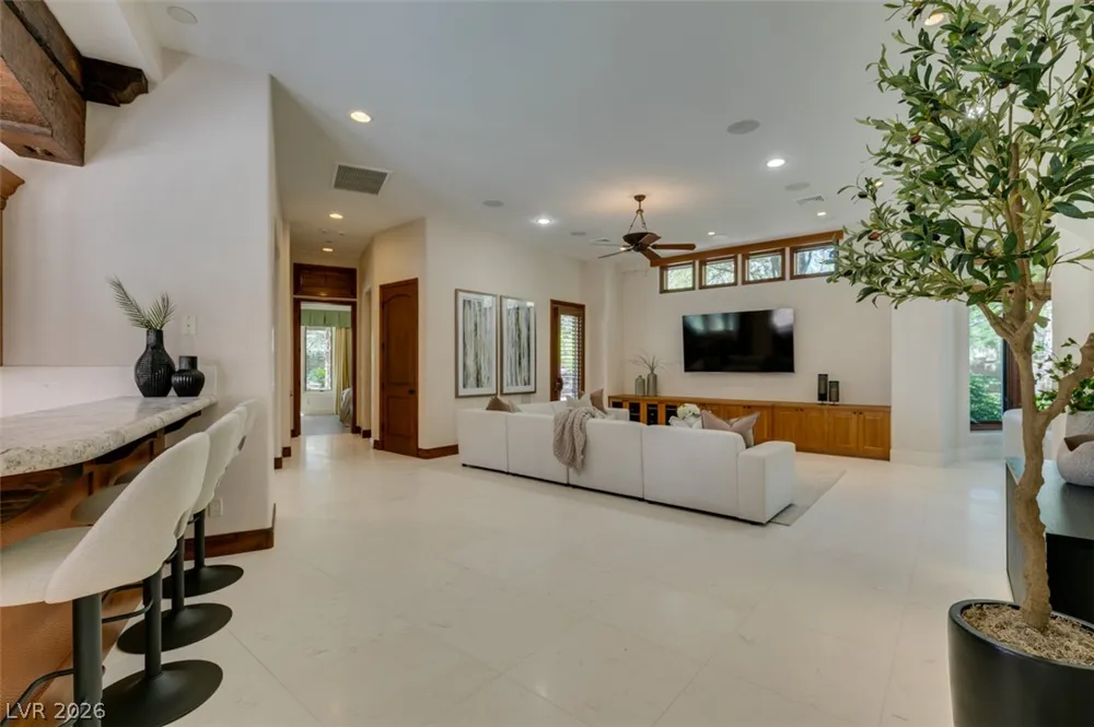 21 Olympia Hills Circle Las Vegas, NV 89141
